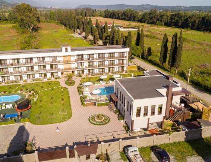 Отель Club Resort Hotel Oasis / Оазис Пицунда