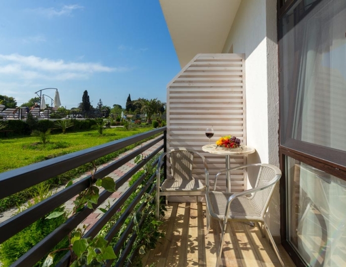 Семейный 4-местный 2-комнатный - Отель Club Resort Hotel Oasis / Оазис Пицунда